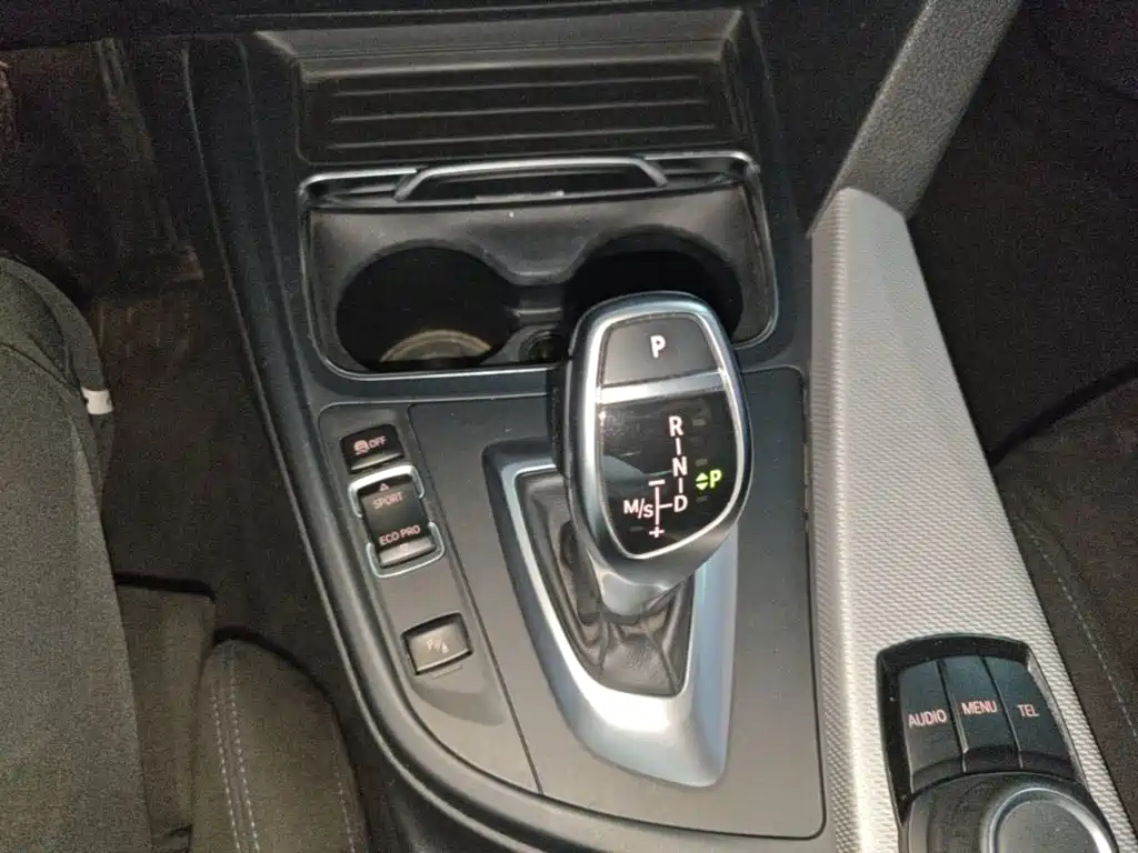 BMW 3 Series 2017 320i M Sports купить на сайте DeffCars