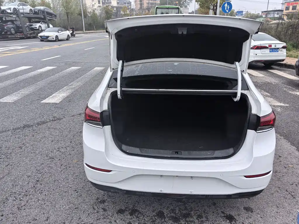 Yinglang 2021 Model 1.5L Automatic Elite купить на сайте DeffCars
