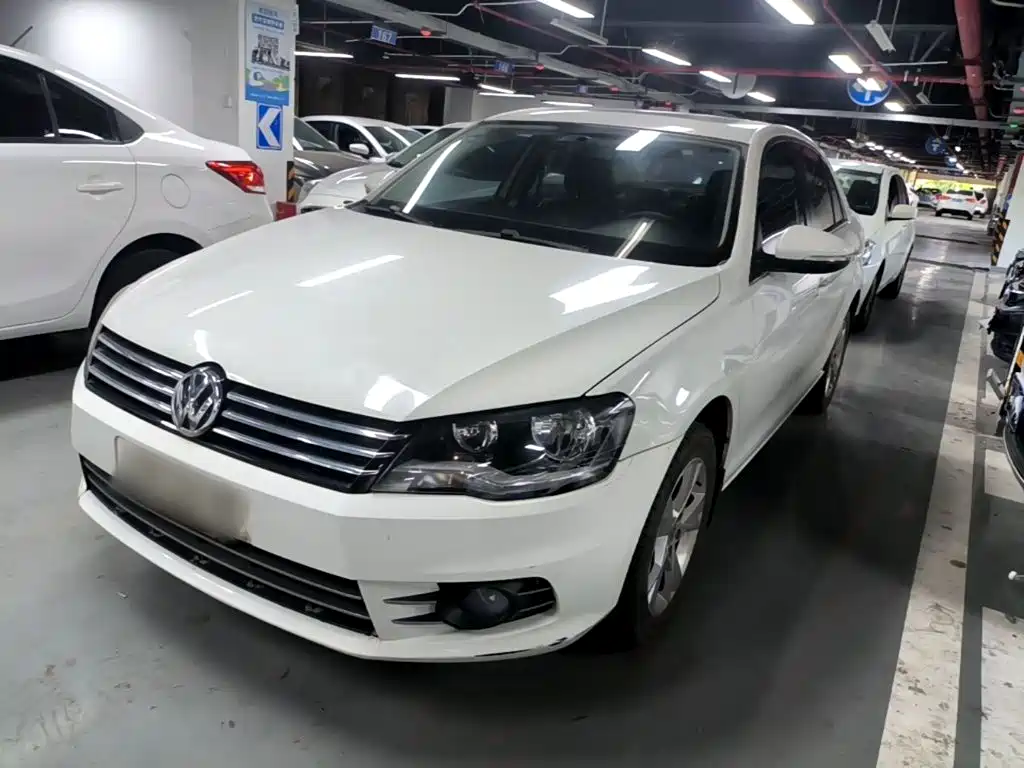 Bora 2015 Quality Edition 1.6L Manual Comfort купить на сайте DeffCars