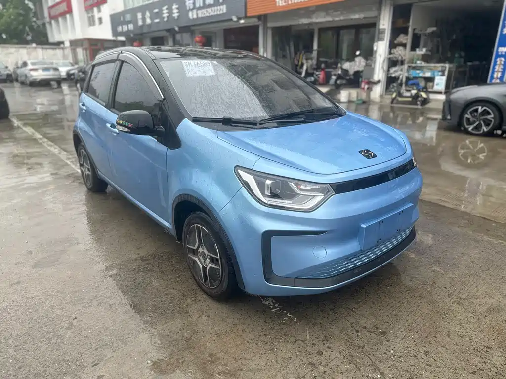 Huaxianzi 2021 model 302km fashion model 31.4kWh купить на сайте DeffCars