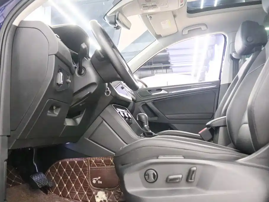 Tiguan 2019 330TSI four-wheel drive Chuangrui model купить на сайте DeffCars
