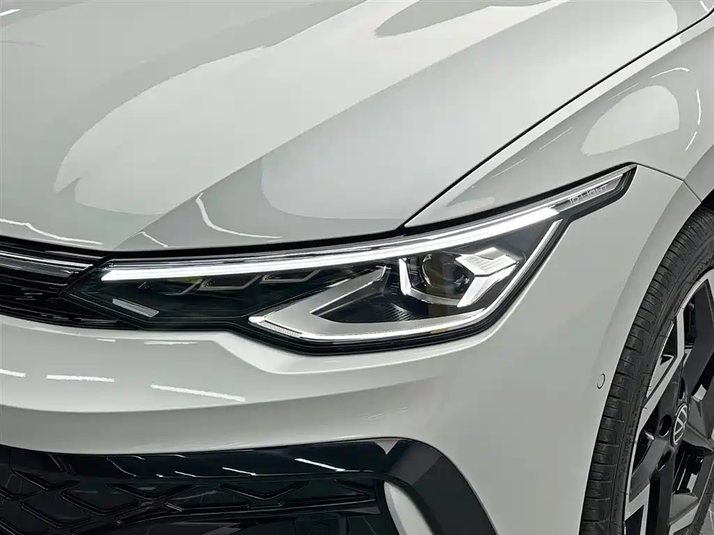 Golf 2025 300TSI R-Line купить на сайте DeffCars