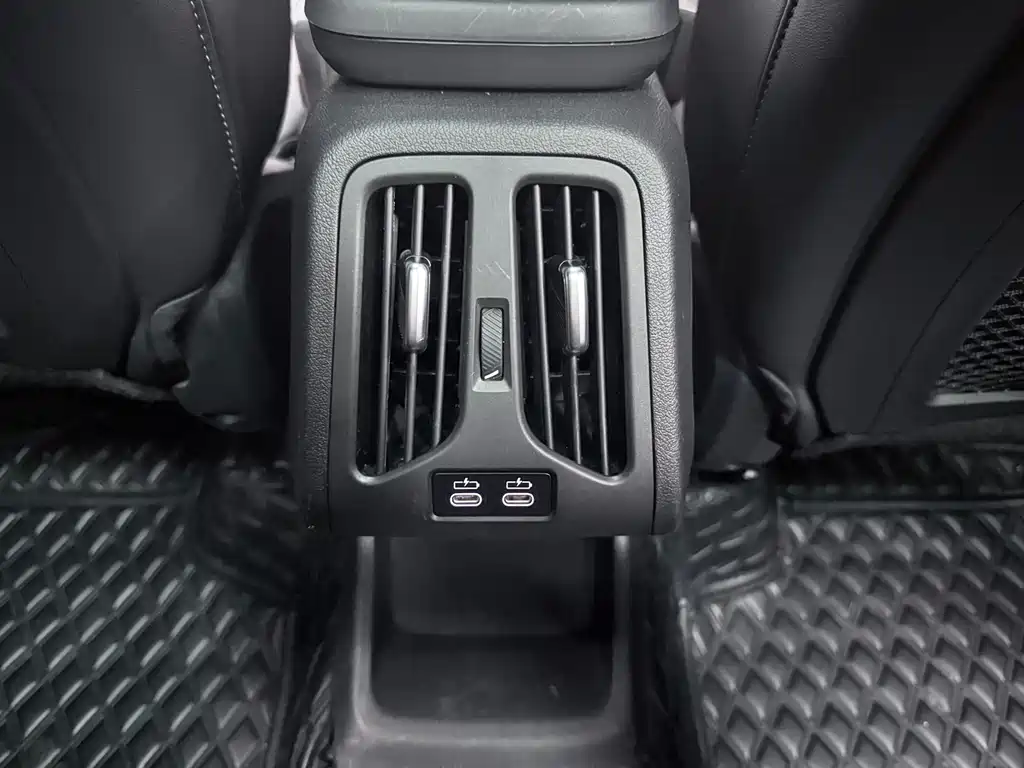 BMW X1 2023 sDrive20Li X Design Package купить на сайте DeffCars
