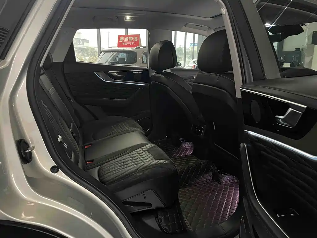 Hongqi HS5 2022 facelift 2.0T Zhilian Flagship Edition купить на сайте DeffCars