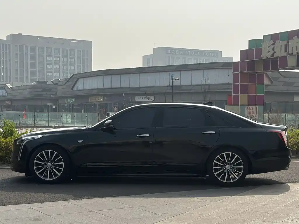 Cadillac CT6 2022 28T Premium Model купить на сайте DeffCars