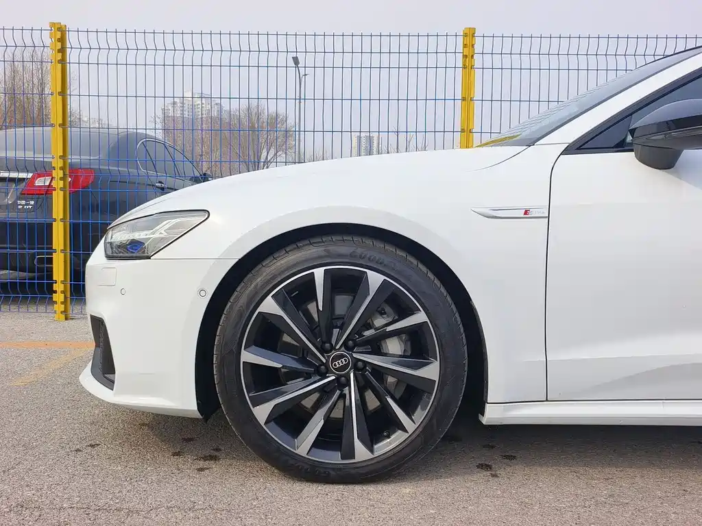 Audi A7L 2024 55TFSI quattro S-line Jingyuan type obsidian suit купить на сайте DeffCars