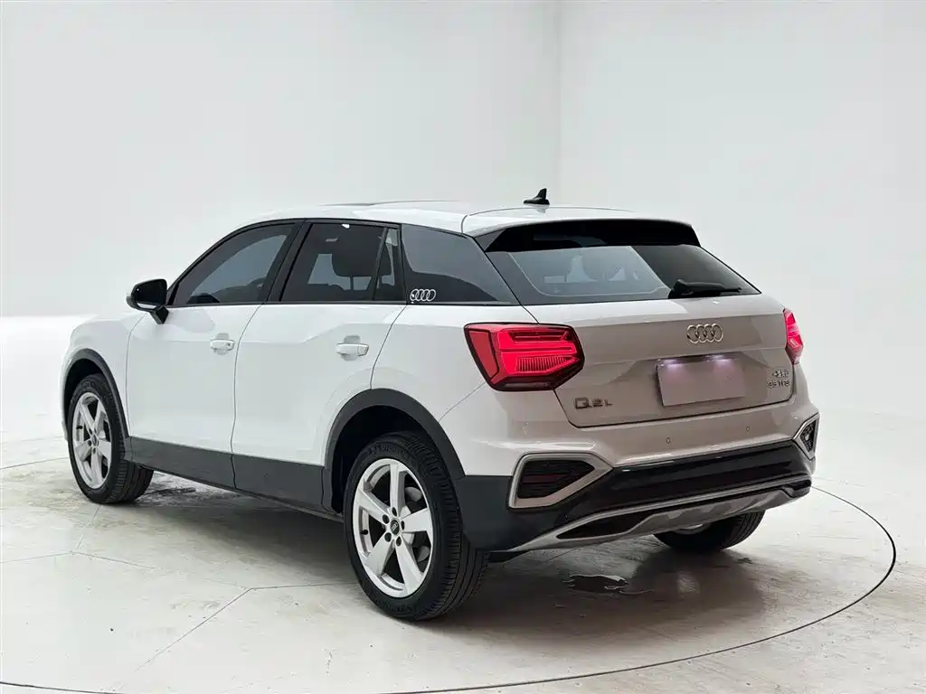 Audi Q2L 2022 35 TFSI Enterprising and Elegant Model купить на сайте DeffCars