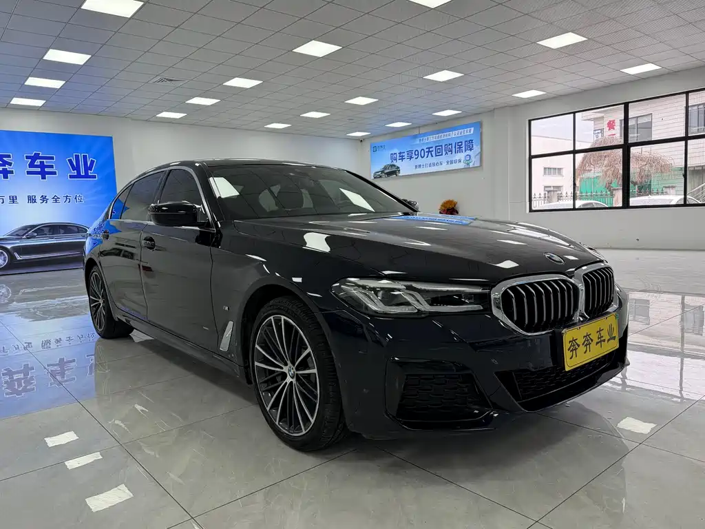 BMW 5 Series 2022 530Li Leading M Sports Package купить на сайте DeffCars