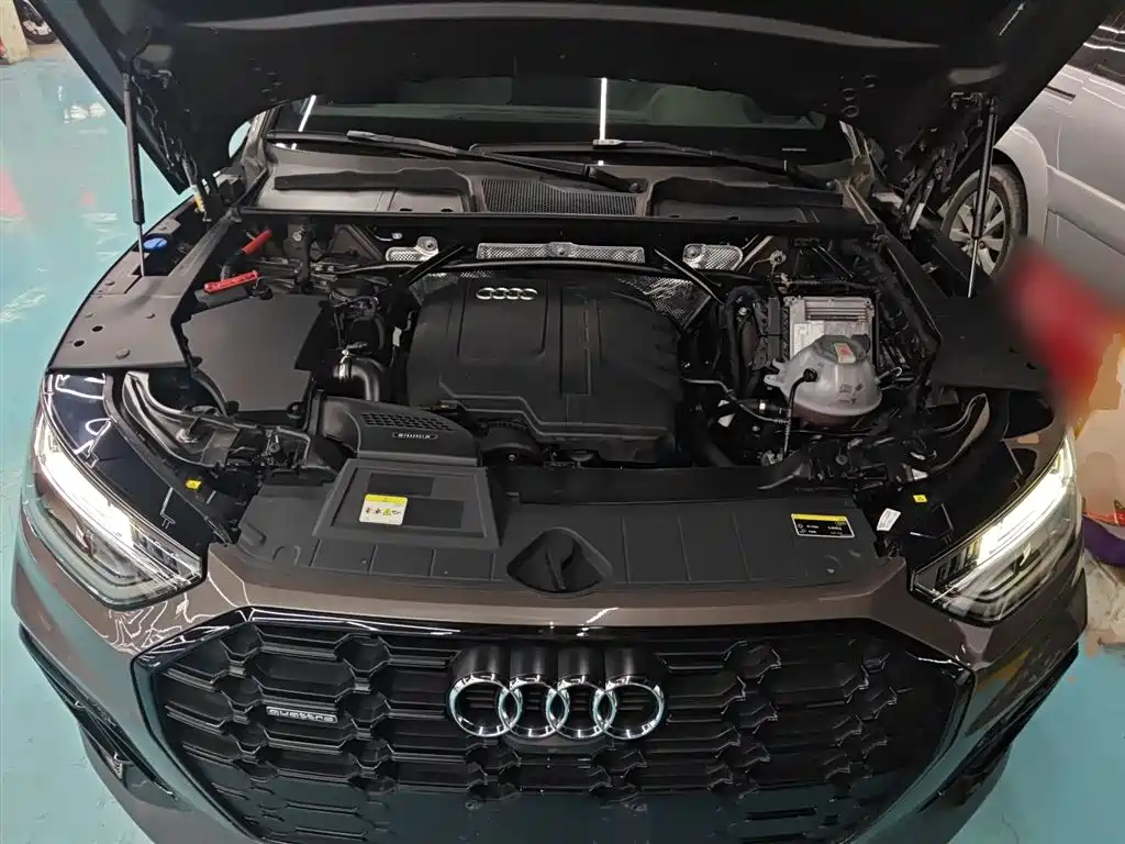 Audi Q5L 2023 40T luxury and dynamic model купить на сайте DeffCars