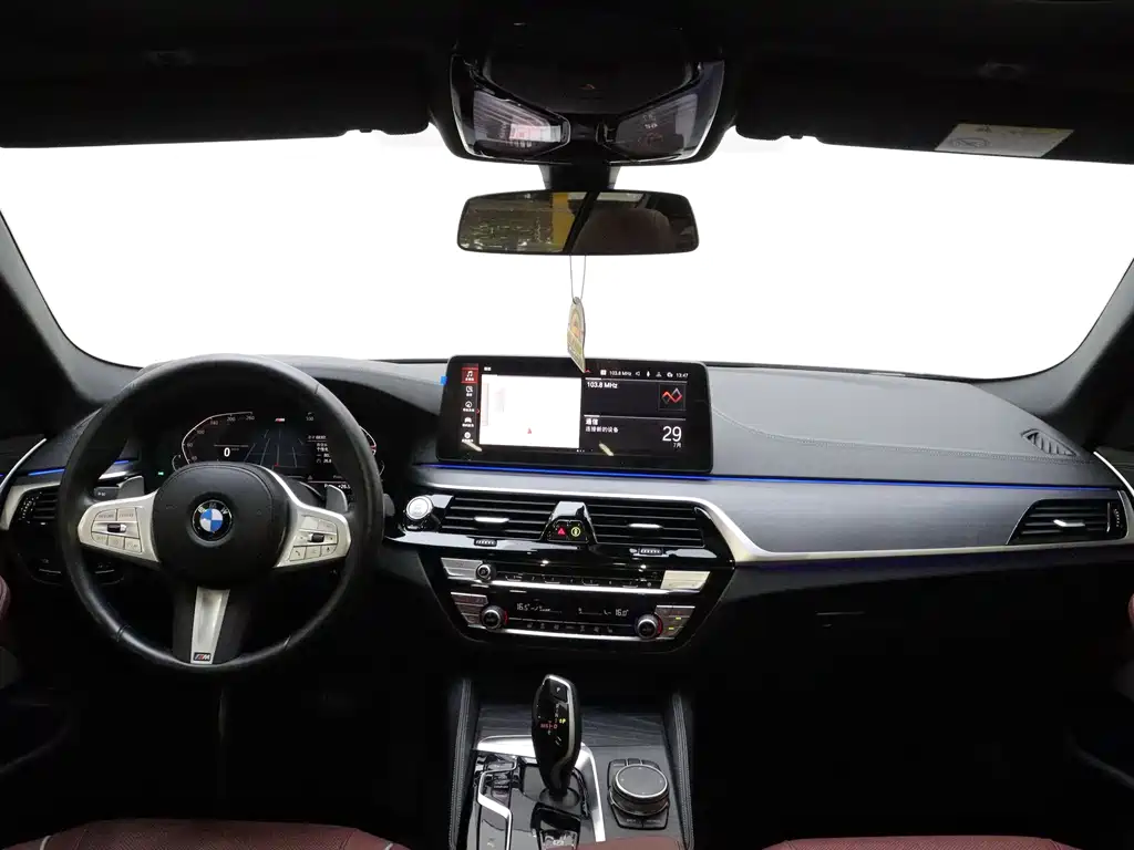 BMW 5 Series 2023 530Li Leading M Sport Kit купить на сайте DeffCars