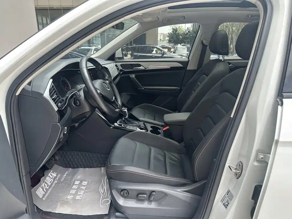 TYRON 2020 330TSI two-wheel drive luxury smart connected version купить на сайте DeffCars