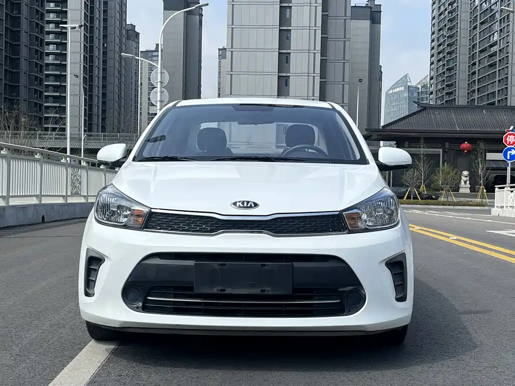 Huanchi 2020 1.4L automatic comfort sunroof version купить на сайте DeffCars
