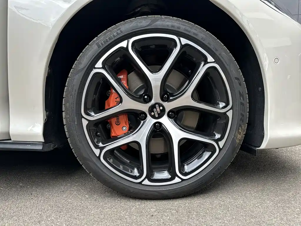 Zhiji L6 2025 Ultra купить на сайте DeffCars