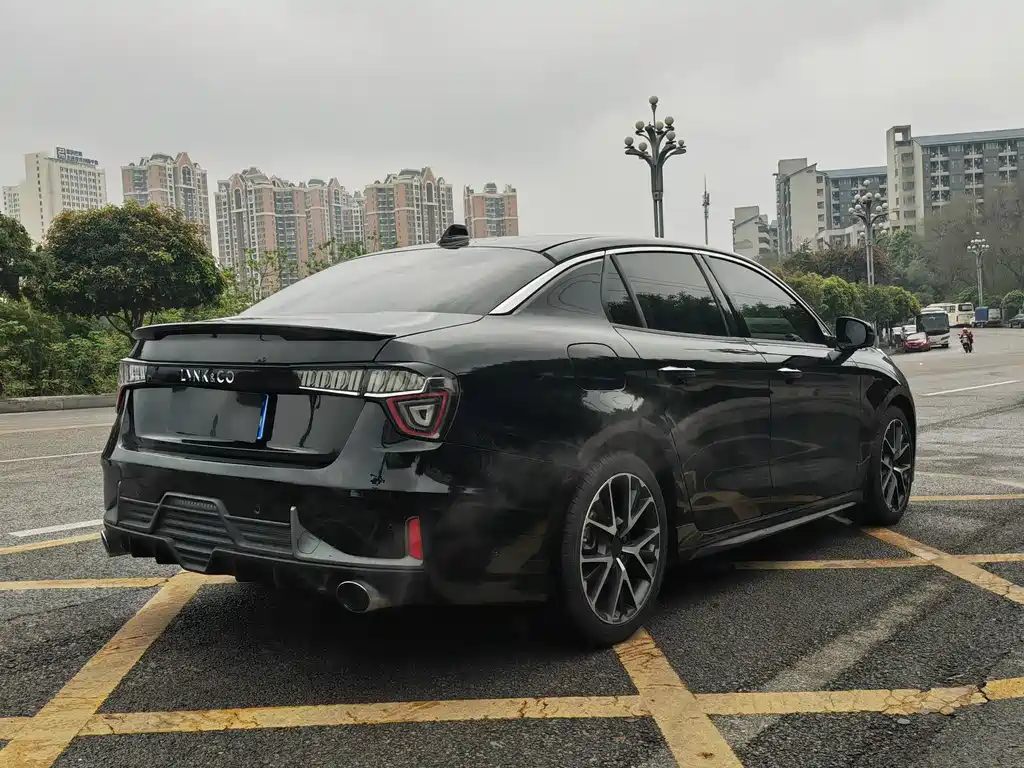 Lynk & Co 03 2019 2.0TD Automatic Pro Edition купить на сайте DeffCars