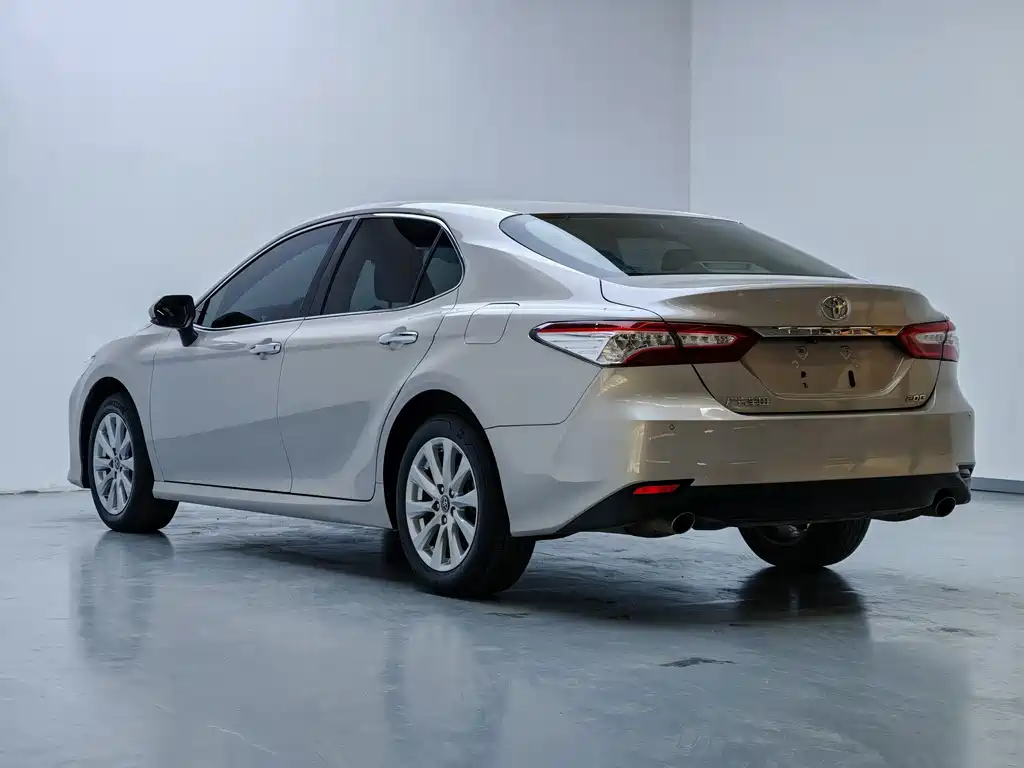 Camry 2019 2.0G Deluxe Edition National VI купить на сайте DeffCars