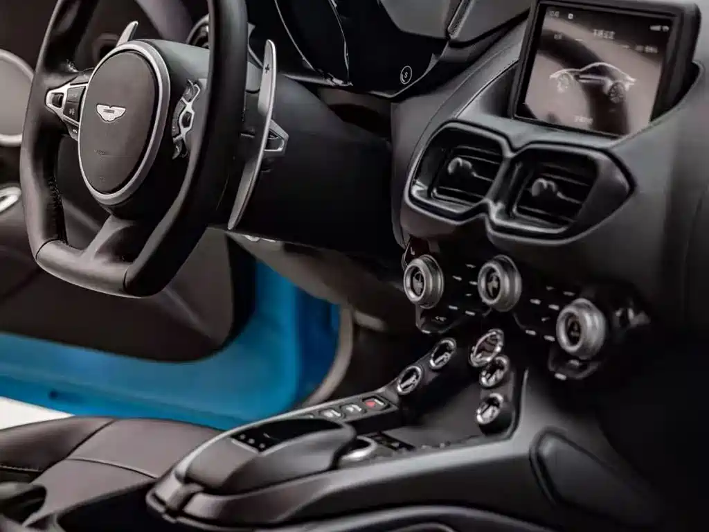 V8 Vantage 2022款 4.0T V8 Coupe купить на сайте DeffCars