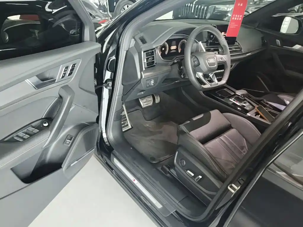 Audi Q5L 2024 45 TFSI luxury and dynamic model купить на сайте DeffCars