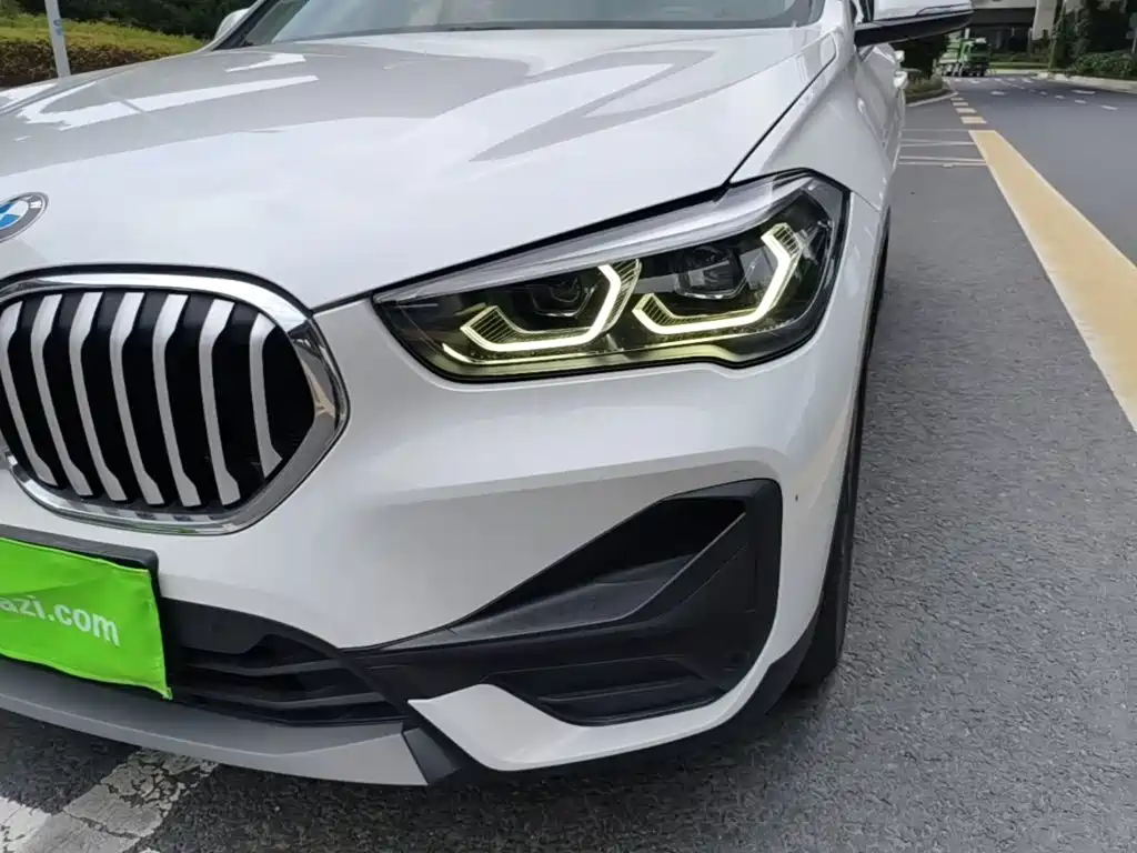 BMW X1 2022 sDrive25Li Leading Model купить на сайте DeffCars