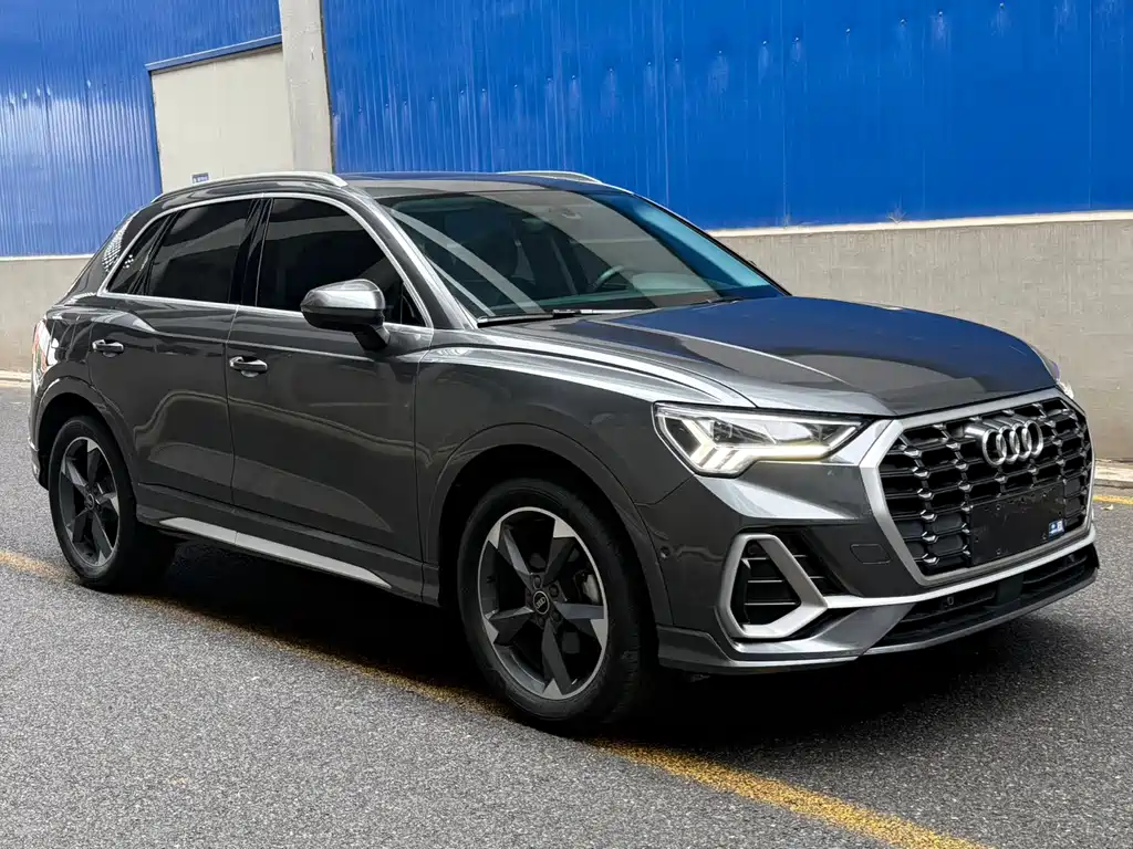 Audi Q3 2022 35 TFSI Fashionable and Dynamic купить на сайте DeffCars