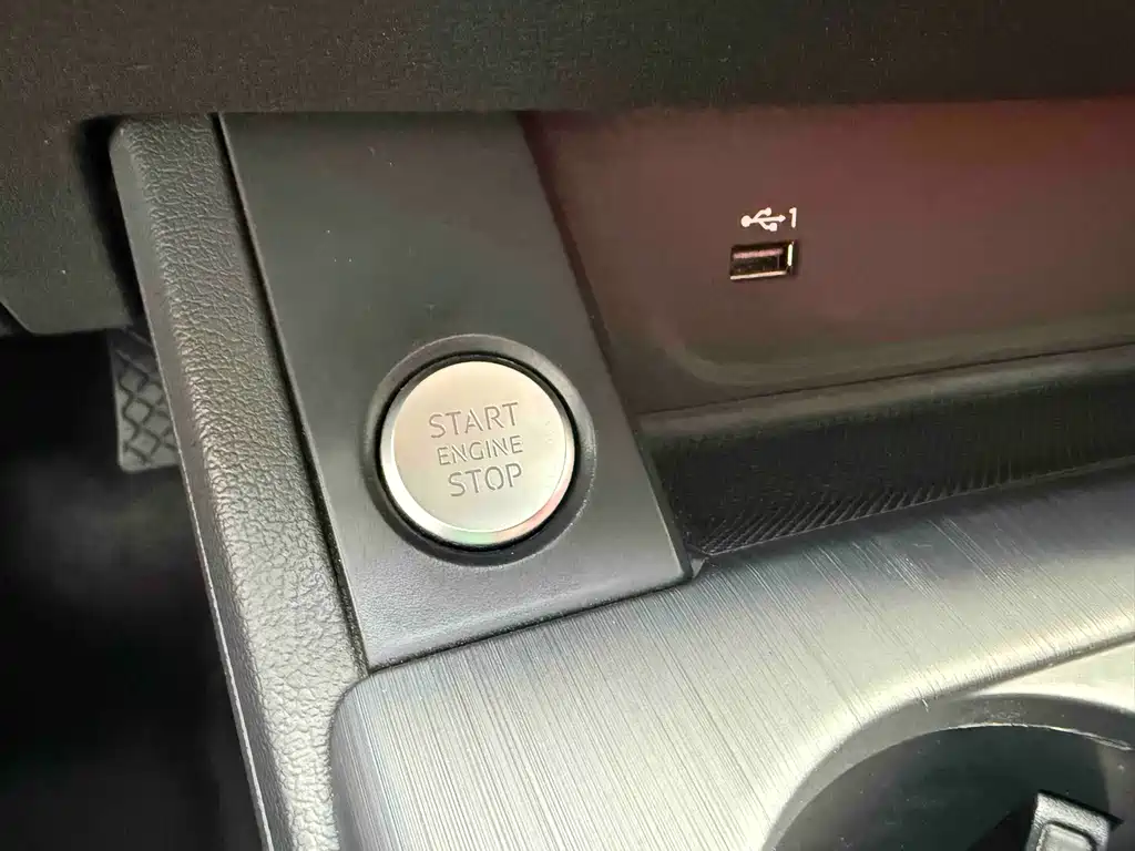 Audi A4L 2019 40 TFSI Enterprising National VI купить на сайте DeffCars