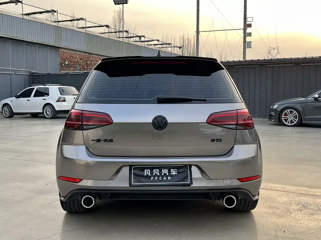 Golf GTI 2019 2.0TSI GTI National V купить на сайте DeffCars