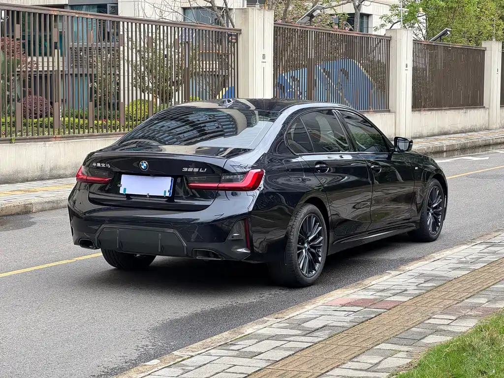 BMW 3 Series 2023 325Li M Sports Night Package купить на сайте DeffCars