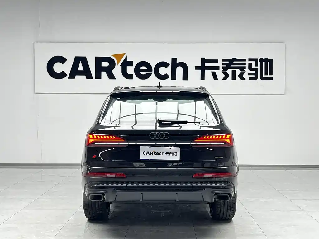 Audi Q7 2025 45 TFSI quattro S line Black Warrior купить на сайте DeffCars