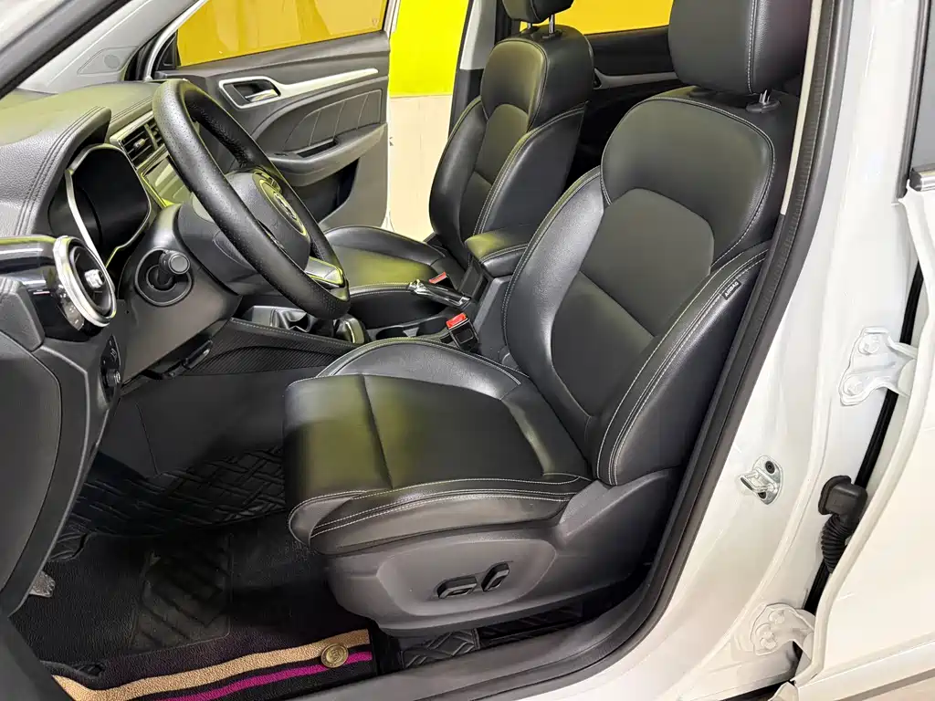 MG ZS 2018 1.5L Manual Deluxe Edition National V купить на сайте DeffCars
