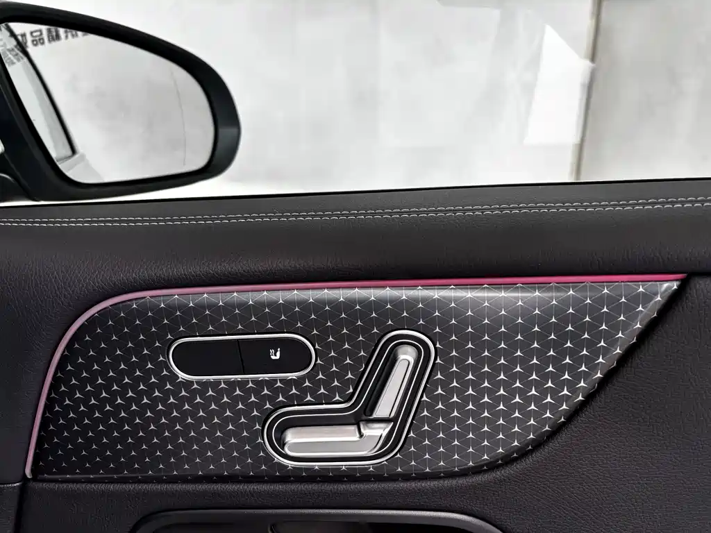 Mercedes-Benz GLB 2025 GLB 220 Fashion Model купить на сайте DeffCars
