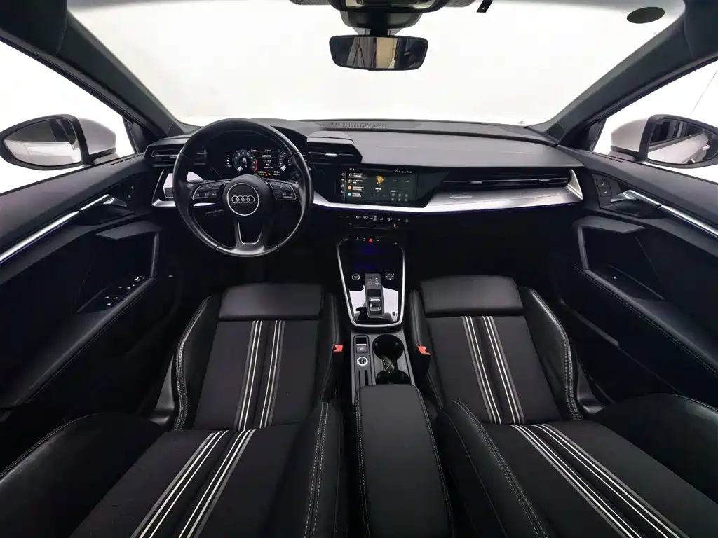 Audi A3 2023 facelift Sportback 35 TFSI stylish and sporty купить на сайте DeffCars