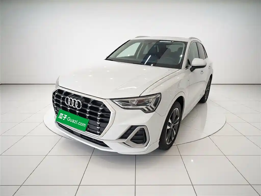 Audi Q3 2019 35 TFSI Fashionable and Dynamic купить на сайте DeffCars