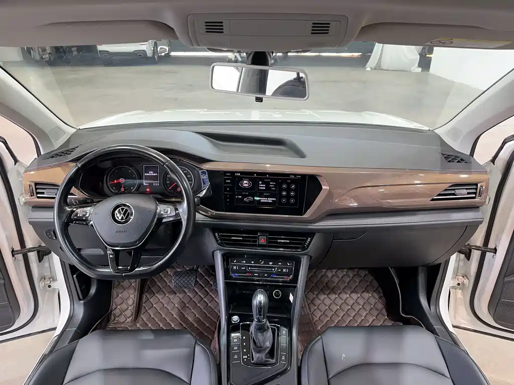 Tuyue 2021 280TSI two-wheel drive luxury version купить на сайте DeffCars
