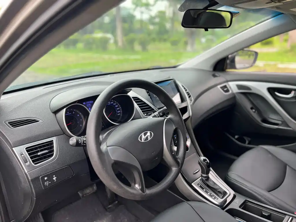 Elantra 2016 1.6L automatic premium model купить на сайте DeffCars
