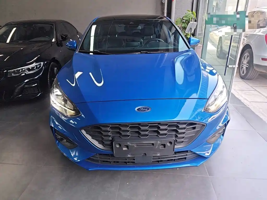 Focus 2020 Hatchback EcoBoost 180 Automatic ST Line купить на сайте DeffCars