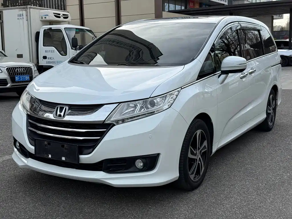Odyssey 2015 facelift 2.4L luxury version купить на сайте DeffCars