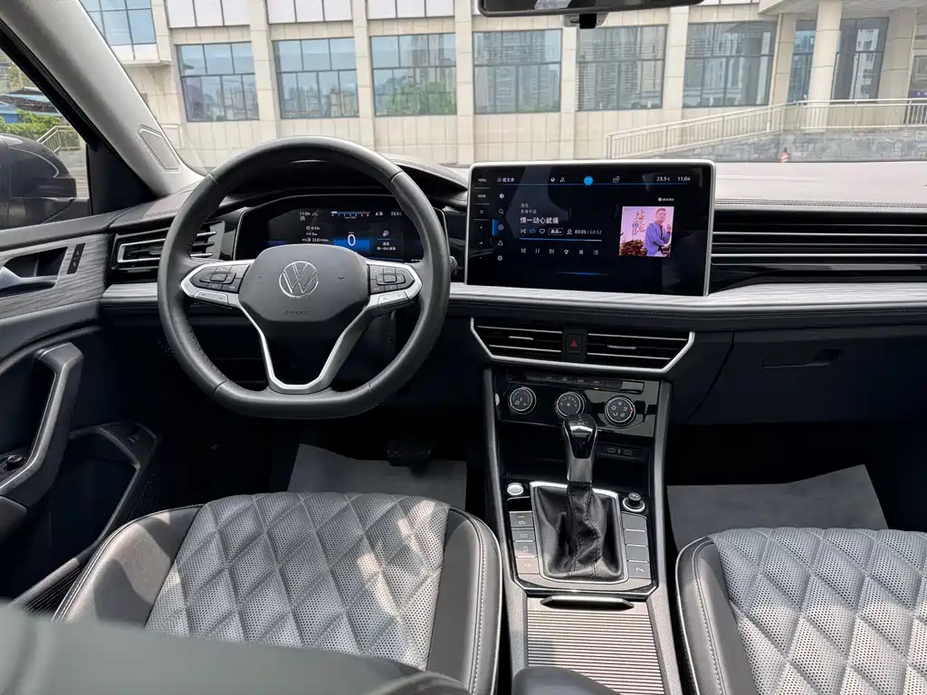 Sagitar 2023 300TSI DSG Excellence Edition купить на сайте DeffCars