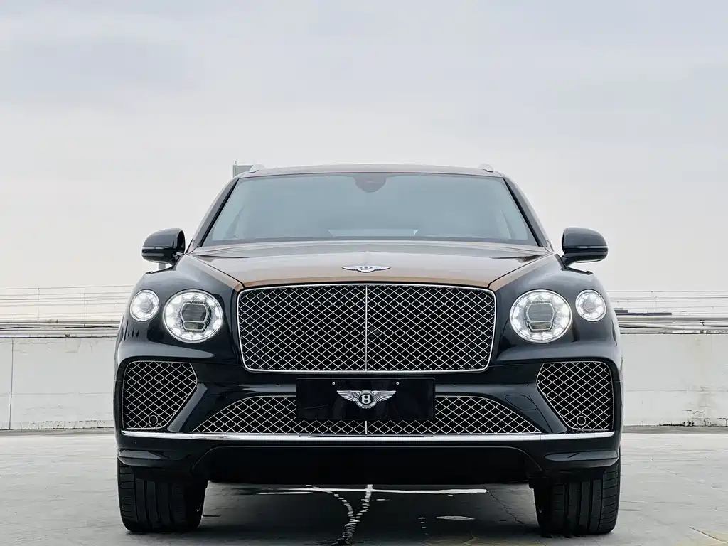 Bentayga 2021 4.0T V8 купить на сайте DeffCars