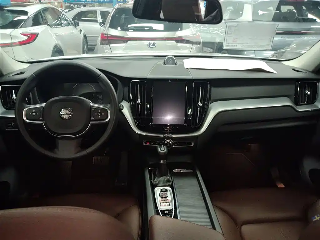 Volvo XC60 2021 T5 four-wheel drive Zhiyi Luxury Edition купить на сайте DeffCars