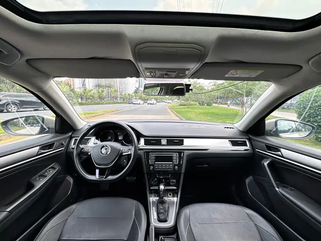 Bora 2018 1.5L automatic comfort model купить на сайте DeffCars