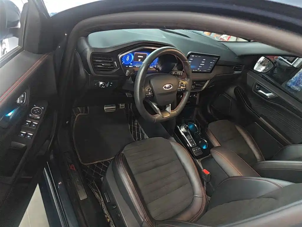 Ruiji 2020 EcoBoost 245 four-wheel drive luxury model ST-LINE купить на сайте DeffCars