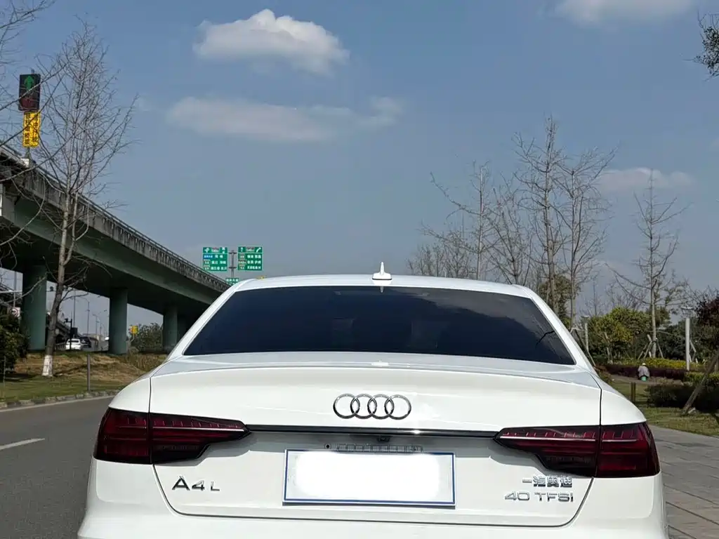 Audi A4L 2022 40 TFSI luxury and dynamic model купить на сайте DeffCars