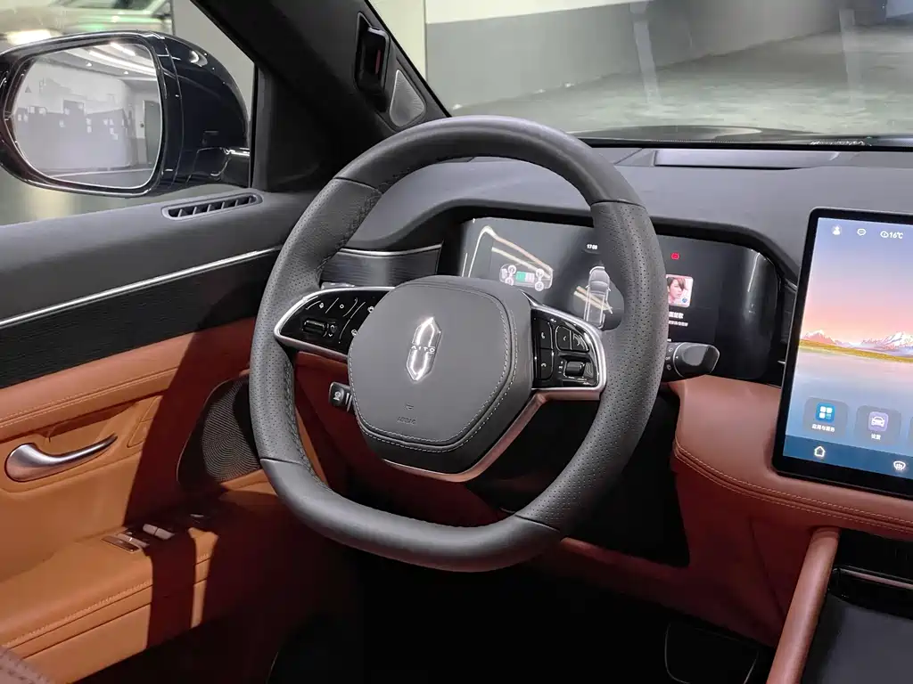 Wenjie M7 2024 1.5T Intelligent Driving Four-wheel Drive Ultra Version 5 Seats купить на сайте DeffCars
