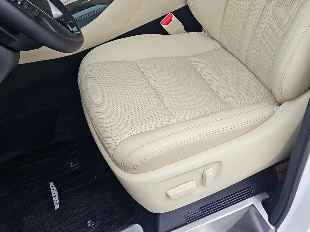 Wilfa 2021 Crown Dual Engine 2.5L HV Premium Edition купить на сайте DeffCars