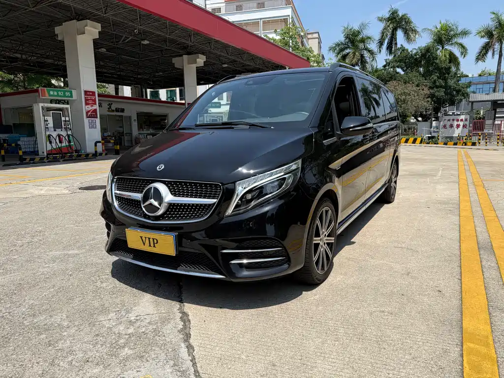 Mercedes-Benz V-Class 2022 V 260 L Long Wheelbase Luxury Edition купить на сайте DeffCars