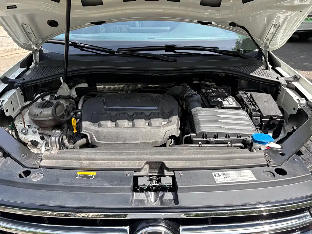 Tiguan L 2024 Outstanding Model 330TSI Automatic Two-wheel Drive R-Line Longyao Edition купить на сайте DeffCars