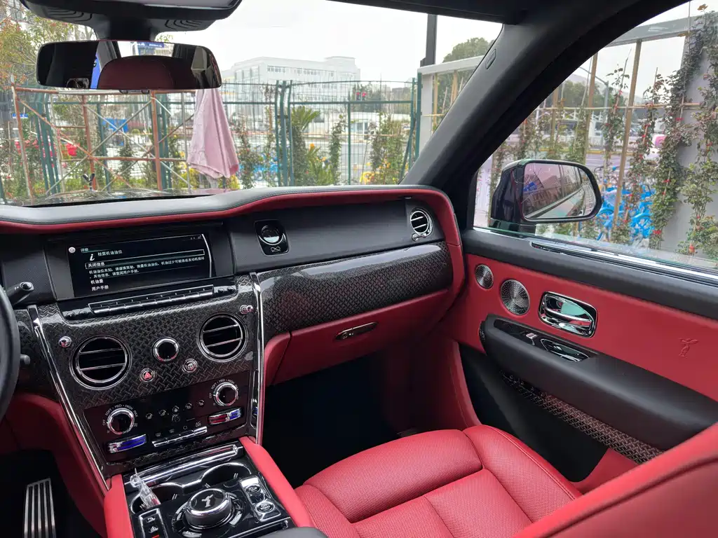 Cullinan 2018 four-seat version купить на сайте DeffCars