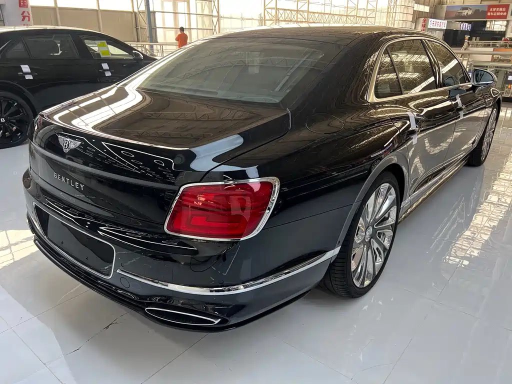 Flying Spur 2024 4.0T V8 Mulliner купить на сайте DeffCars