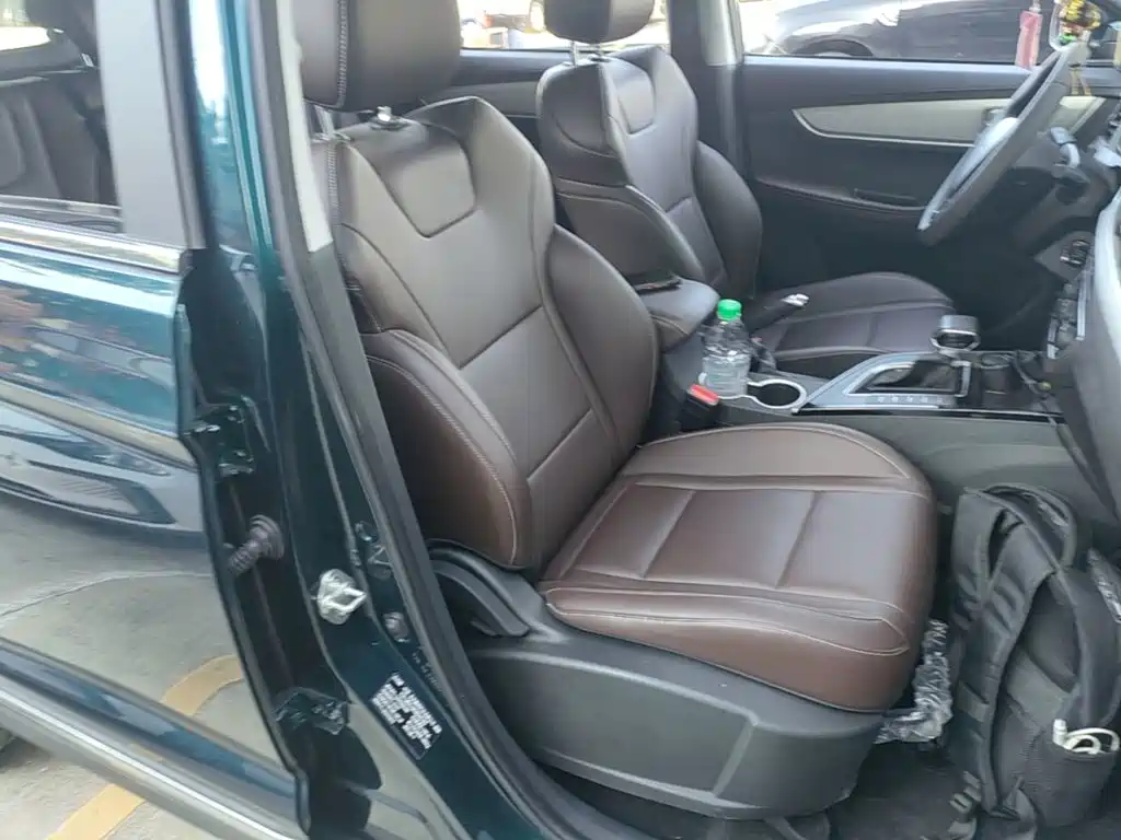 Fengxing T5 2022 Prosperity Model 1.5T Automatic Dream Chasing Edition Five Seats купить на сайте DeffCars