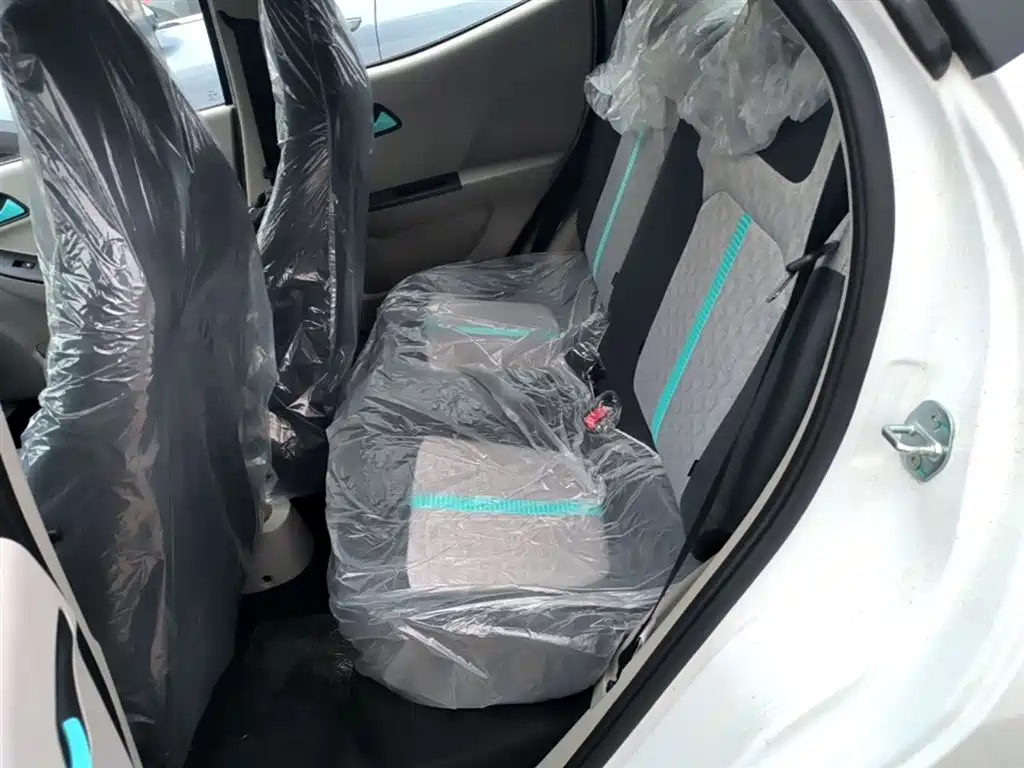 Yizhi EV2 2026 PLUS+ comfort model купить на сайте DeffCars
