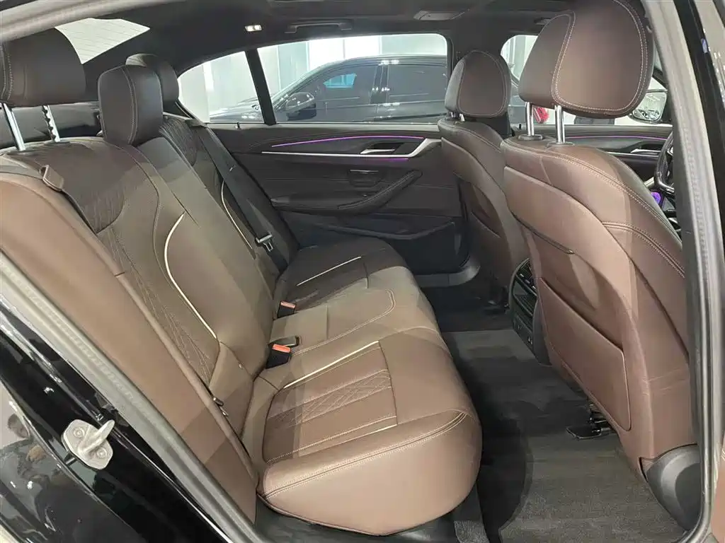 BMW 5 Series 2023 530Li xDrive M Sports Package купить на сайте DeffCars